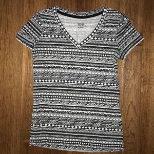 Black and white Aztec design t shirt